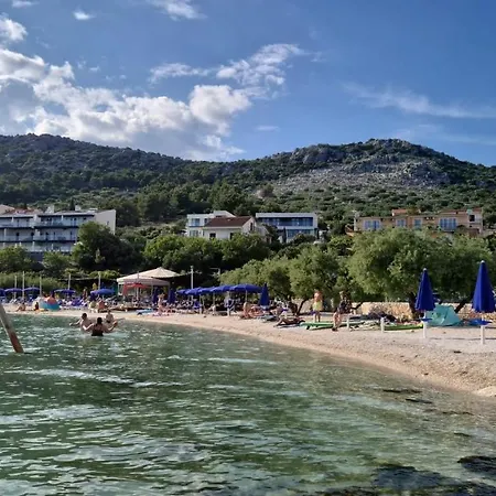 Dubai * Trogir